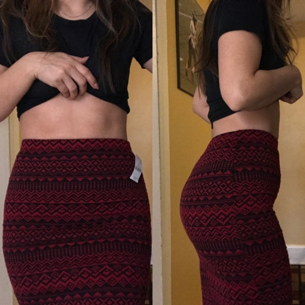 Patterned midi skirt